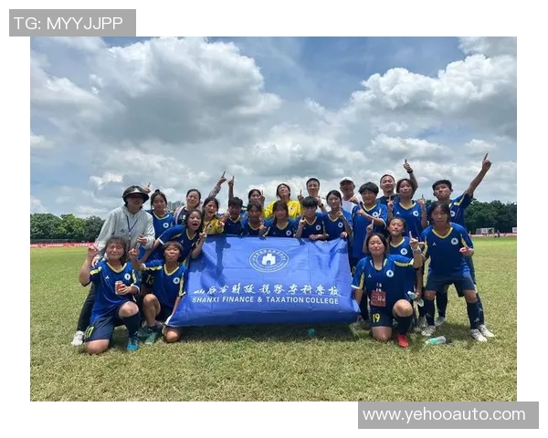 足球球星带领球队勇夺冠军荣耀瞬间定格精彩时刻 足球球星带领球队勇夺冠军荣耀瞬间定格精彩时刻